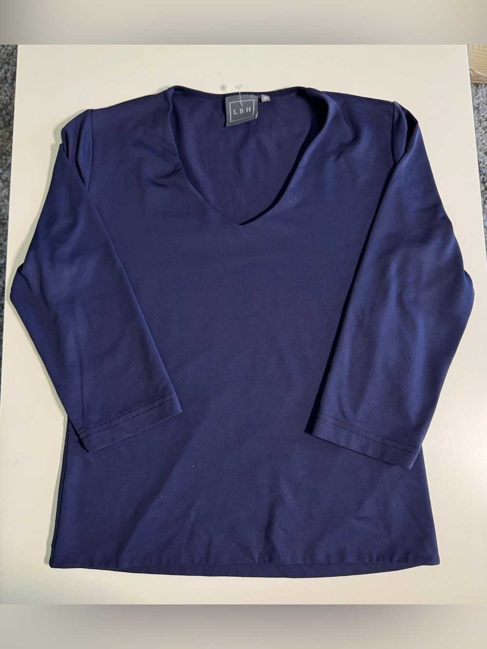LBH Activewear Navy Blue V-neck 3/4 Sleeve Stretchy Sporty Top Sz M